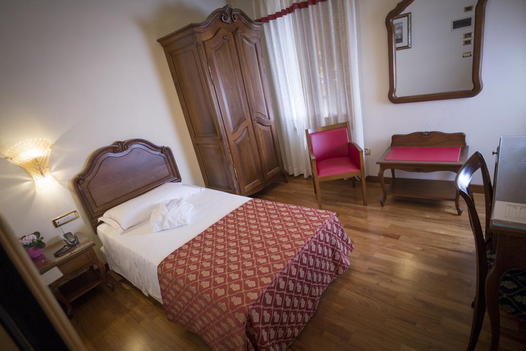 Hotel Spessotto Portogruaro Kültér fotó