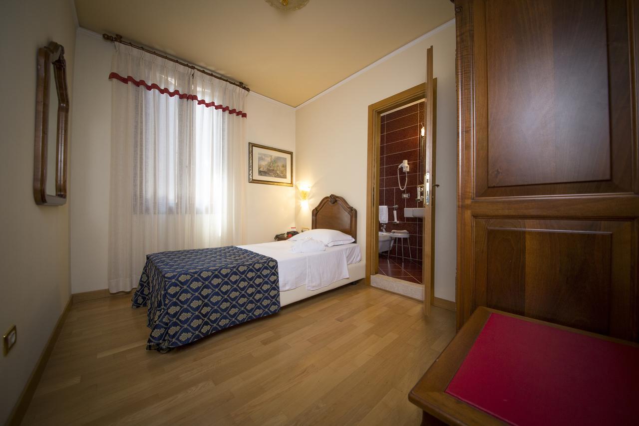 Hotel Spessotto Portogruaro Kültér fotó